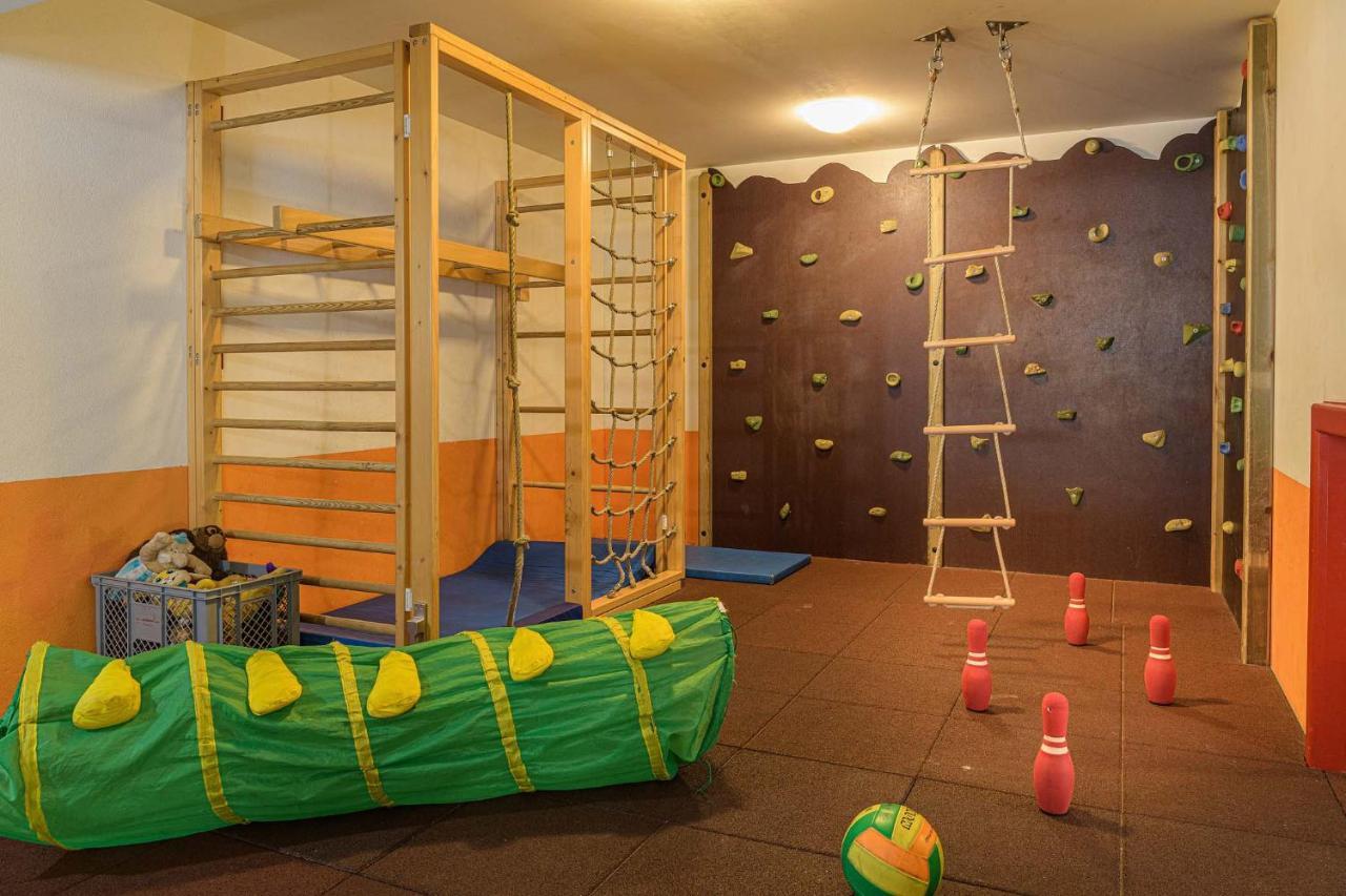 Alpenparks Apartment & Ferienresort Rehrenberg Viehhofen Ngoại thất bức ảnh