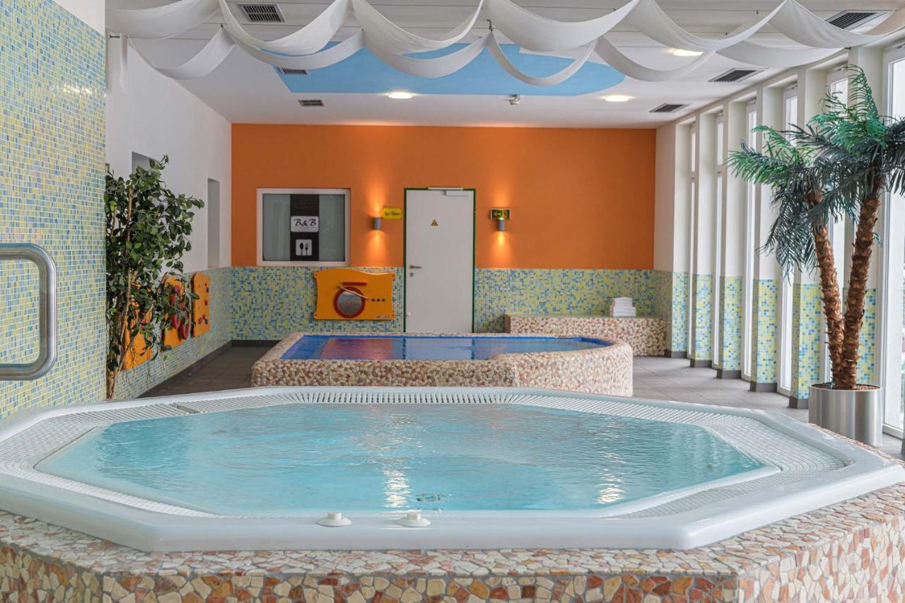 Alpenparks Apartment & Ferienresort Rehrenberg Viehhofen Ngoại thất bức ảnh